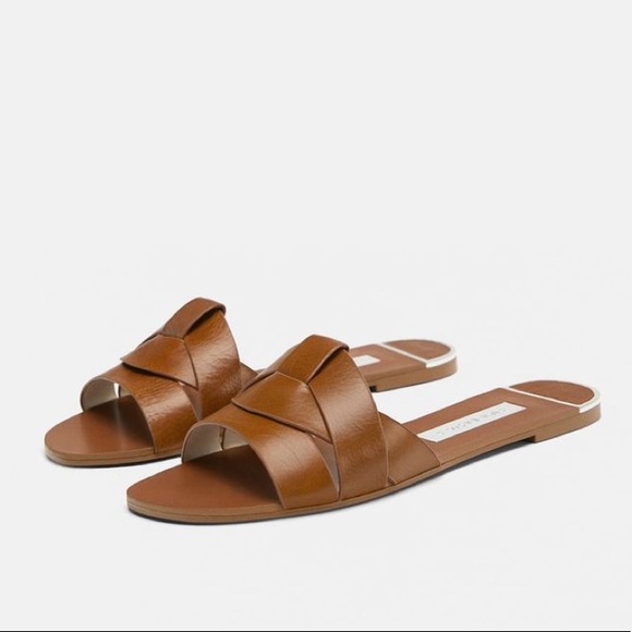 *SOLD* Zara Leather Crossover Sandals Size 39 - Picture 2 of 4